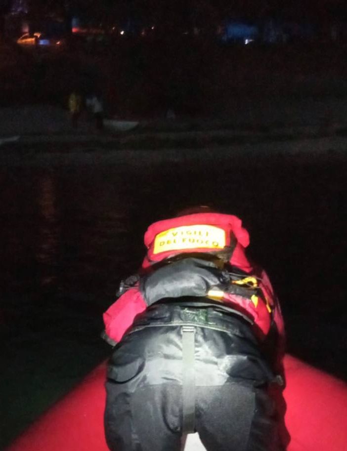 Tragico tuffo nel lago Maggiore: ritrovato senza vita l'uomo disperso ad Angera