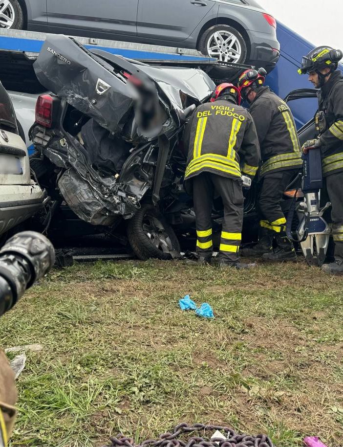 FOTO. Raffica di incidenti in autostrada nel Bresciano: 20 veicoli coinvolti e due vittime