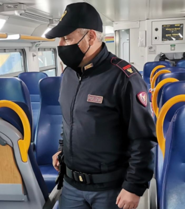 Stupro sul treno a Venegono, la ragazza riconosce uno dei due aggressori