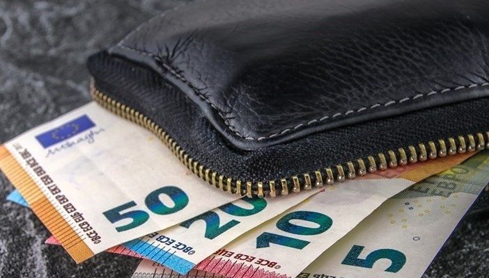 Gallarate, cittadino gambiano trova portafoglio con 200 euro e lo consegna alla polizia