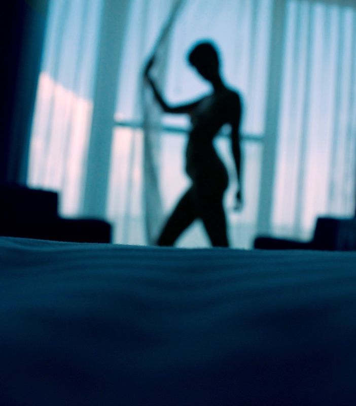 Centri massaggi a luci rosse e prostituzione, blitz della polizia tra Biella e Busto Arsizio