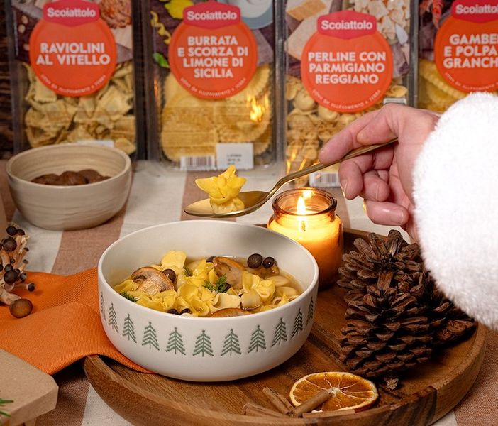 Babbo Natale si concede una pausa con un raviolo diverso dai soliti e lo porta sulle nostre tavole grazie allo Scoiattolo