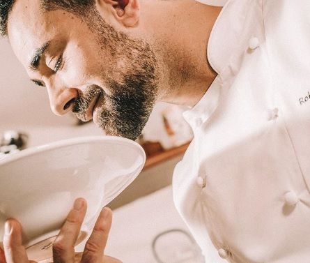 Chef Roberto Valbuzzi eletto “Personaggio dell’anno dell’enogastronomia e dell’accoglienza”