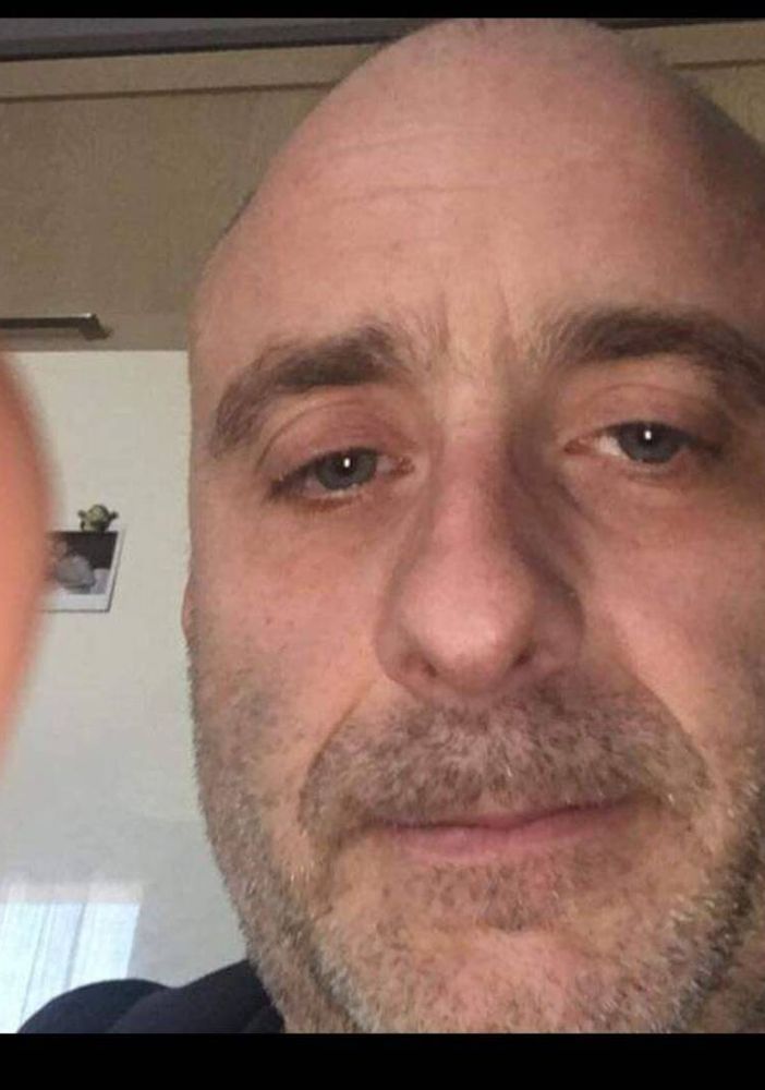 Omicidio-suicidio di Saronno, venerdì l'autopsia sui corpi di madre e figlio trovati morti in casa