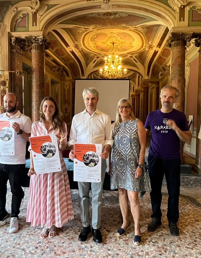Spazio adolescenti nel parco di Villa Mirabello, dieci giorni di attività dedicate