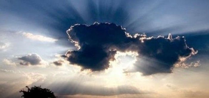 Weekend con il rischio temporali. Che non scalfiscono il caldo estivo