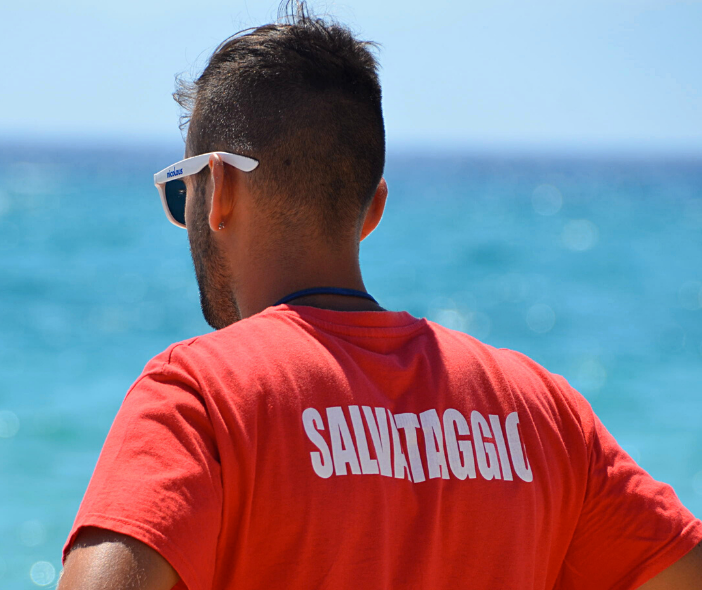 Con l'inizio dell'estate, tornano i bagnini sulle spiagge del Lago Maggiore