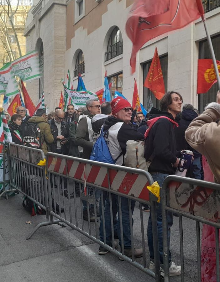 La manifestazione dei lavoratori Beko a Roma