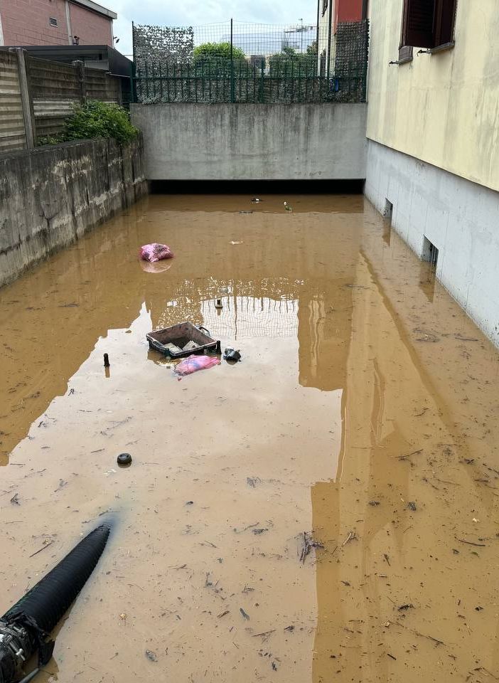 Gli allagamenti causati dalle violenti piogge