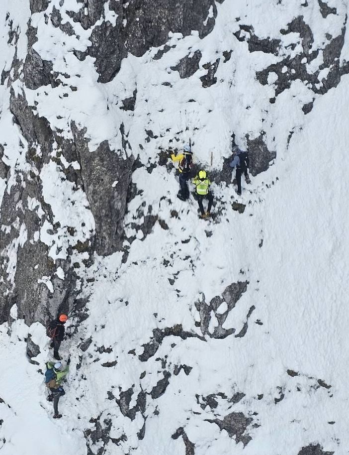 Gli escursionisti bloccati sulle pareti della Grigna