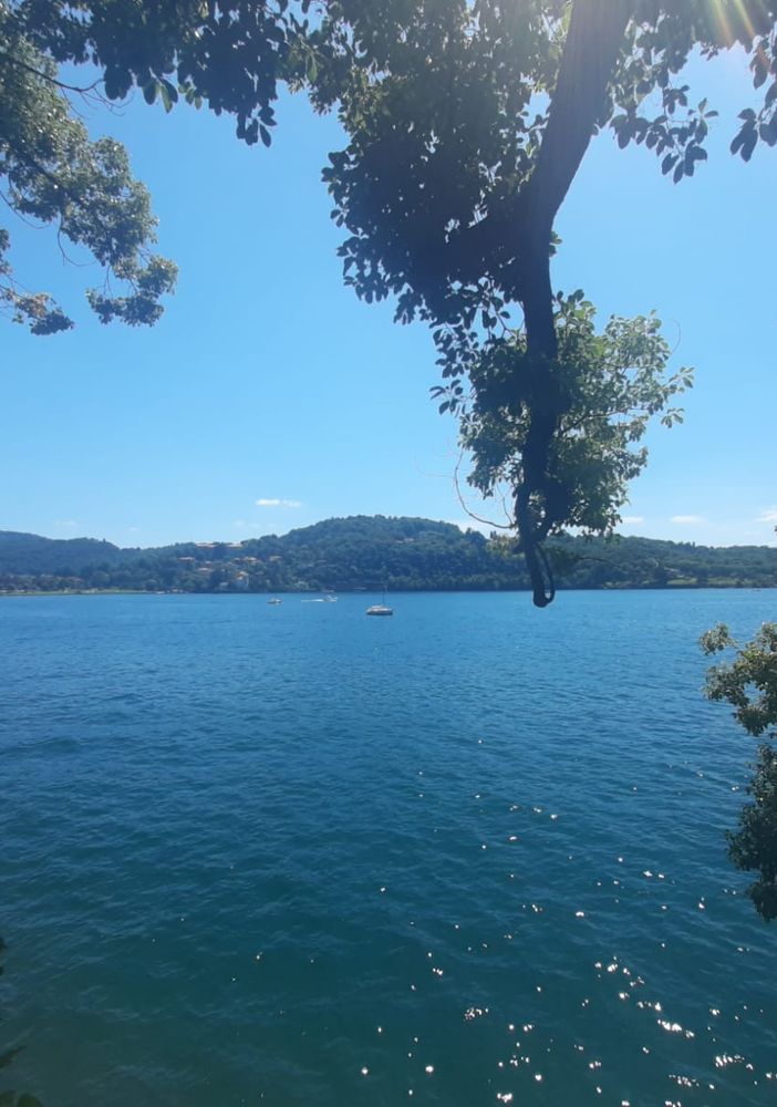11,5 milioni di italiani in viaggio per le feste: il Lago Maggiore tra le mete più gettonate