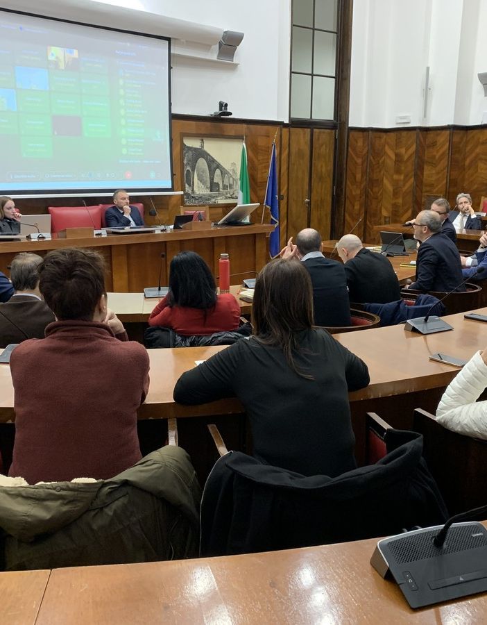 Un momento della riunione del tavolo al Ministero sulla crisi di Meta System