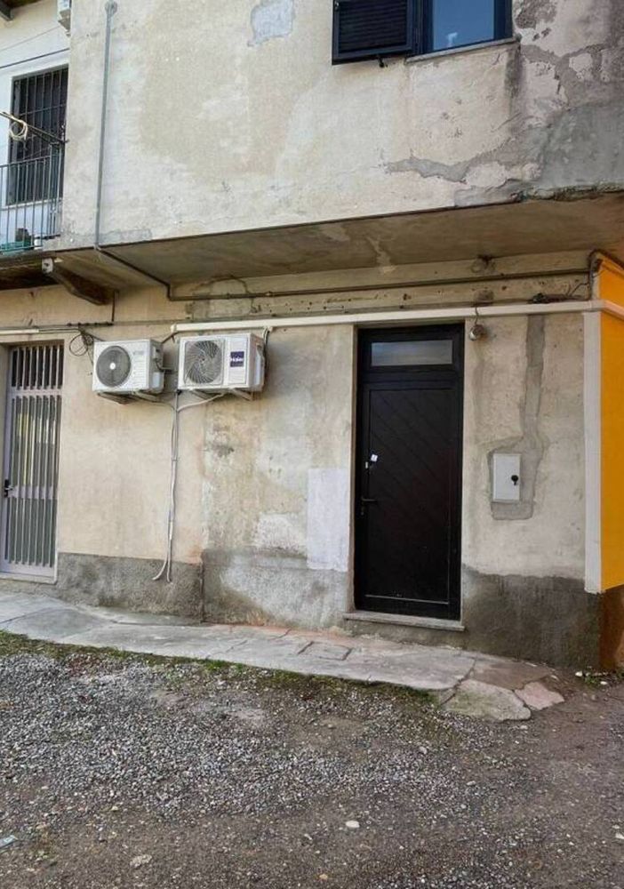 Il cortile di via Varese dove si è consumato l'omicidio (foto da IlSaronno.it)