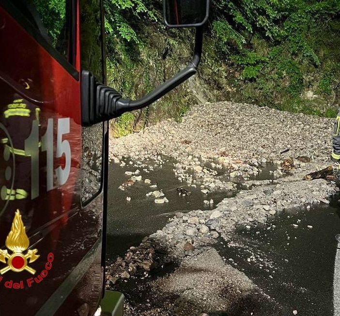 Ondata di maltempo in Lombardia, oltre 340 gli interventi dei vigili del fuoco, 7 in provincia di Varese
