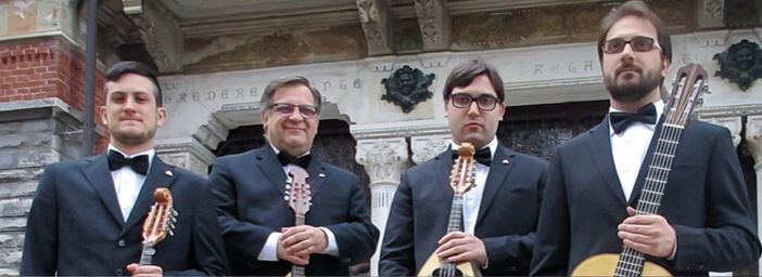 I Mandolinisti Bustesi a Villa Tosi I Mandolinisti Bustesi a Villa Tosi