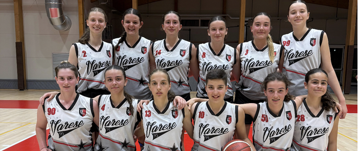 L'under 15 della Pallacanestro Femminile Varese '95 L'under 15 della Pallacanestro Femminile Varese '95