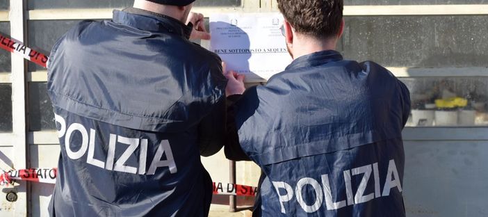 Giro di spaccio di cocaina e hashish: sequestrati beni per 300mila euro al "Grande capo" della droga