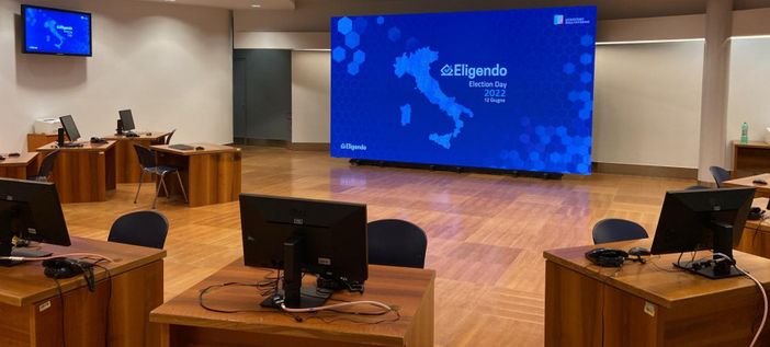 Urne chiuse, niente quorum per i referendum. Amministrative in provincia di Varese: al voto meno di un cittadino su due Urne chiuse, niente quorum per i referendum. Amministrative in provincia di Varese: al voto meno di un cittadino su due