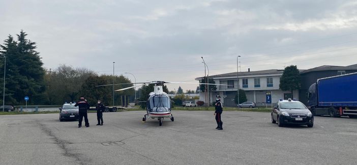 Busto Arsizio, Olgiate Olona e Castellanza sorvegliate speciali con l'elicottero dell'Arma