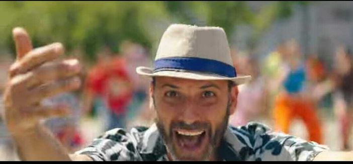 Diego Barbati nel video de “Il ballo del Capibara”