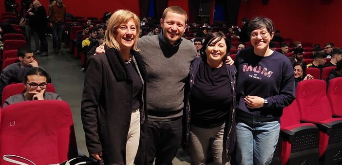Don Riboldi ai ragazzi del “Facchinetti”: «Qualcuno che ci ascolta è il dono più grande che possiamo avere nella vita» Don Riboldi ai ragazzi del “Facchinetti”: «Qualcuno che ci ascolta è il dono più grande che possiamo avere nella vita»