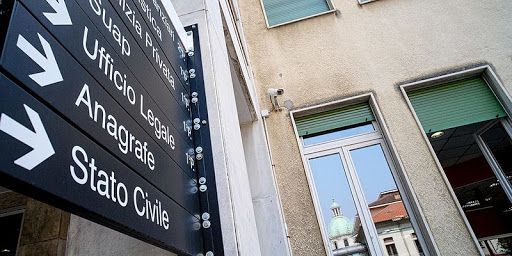 La denuncia della Uil Fpl: «In provincia di Varese un buco di organico negli enti locali di 2939 unità»