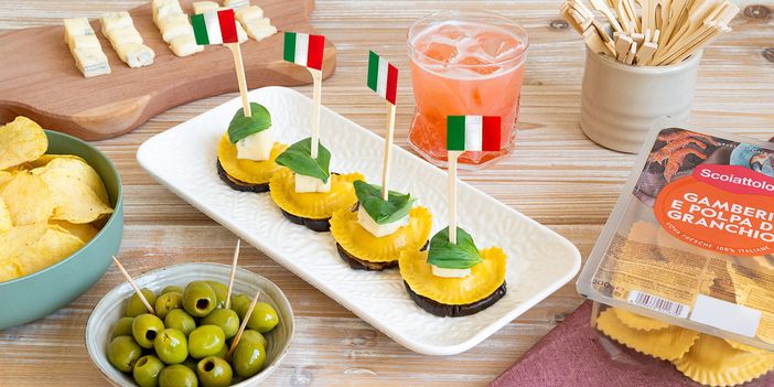 La maglia azzurra, gli amici, il piacere di un buon piatto: via ad un’estate di grande sport da gustare in compagnia La maglia azzurra, gli amici, il piacere di un buon piatto: via ad un’estate di grande sport da gustare in compagnia