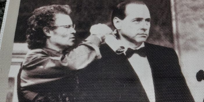 Gianni Sparacia e Silvio Berlusconi, all'epoca in cui le reti Fininvest/Mediaset irrompevano nel panorama televisivo italiano