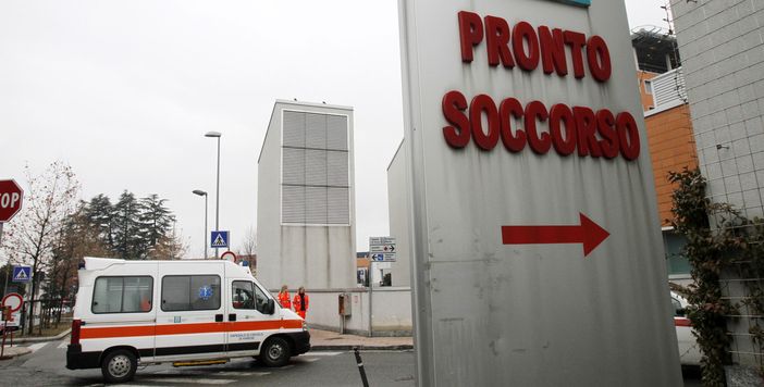 «Dieci ore d'attesa al pronto soccorso del Circolo. Per farmi operare di peritonite ho dovuto andare a Tradate...» «Dieci ore d'attesa al pronto soccorso del Circolo. Per farmi operare di peritonite ho dovuto andare a Tradate...»