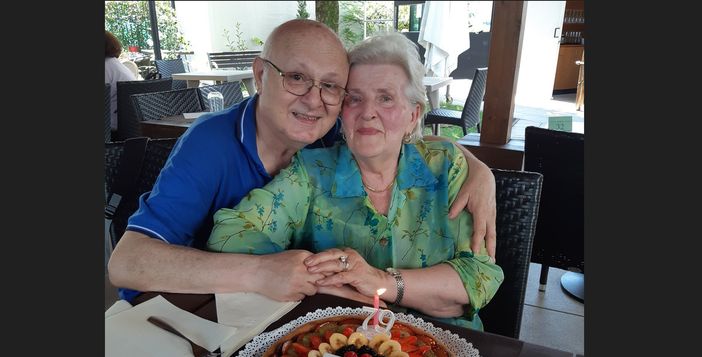 Romano e Annamaria, uniti nell’addio dopo una vita fianco a fianco Romano e Annamaria, uniti nell’addio dopo una vita fianco a fianco