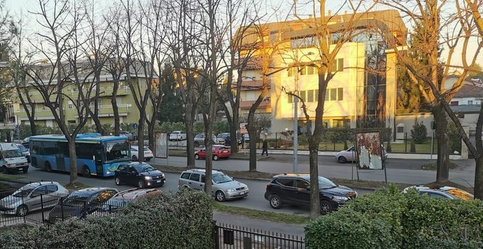 Uno scatto inviato dalla lettrice residente in viale Boccaccio Uno scatto inviato dalla lettrice residente in viale Boccaccio