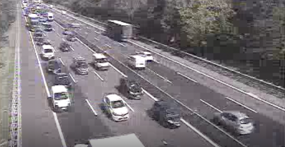 Ancora una mattinata di incidenti: doppio schianto in Autolaghi, investito ragazzo di 19 anni in bici a Besnate