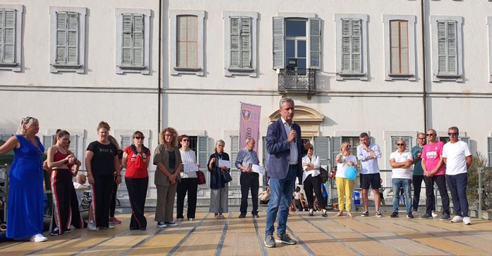 Il sindaco, Pietro Ottaviani, sul palco allestito a Villa Oliva