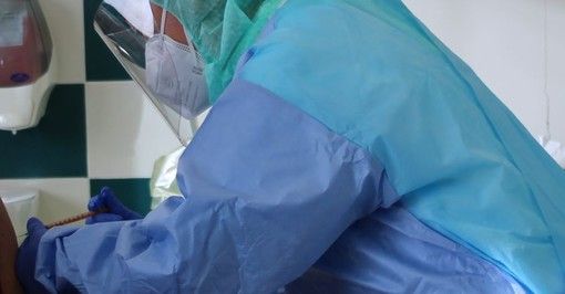 Vaccini agli over 40: prenotazioni da lunedì, ma non ancora in Lombardia. Ecco perché