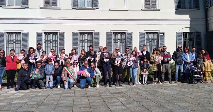 Non c'è due senza tre: il benvenuto ai nuovi nati dell’Amministrazione comunale di Castellanza