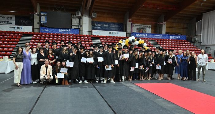 Voti alti e tanti 100, specie per chi è cresciuto in Acof. The International Academy svetta in Lombardia