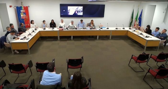 Sipario sull’era Zappamiglio-bis a Gorla Maggiore. I bilanci dei consiglieri e i grazie del sindaco Sipario sull’era Zappamiglio-bis a Gorla Maggiore. I bilanci dei consiglieri e i grazie del sindaco