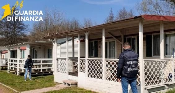 Le casette abusive sul lago di Como individuate dalla Guardia di Finanza