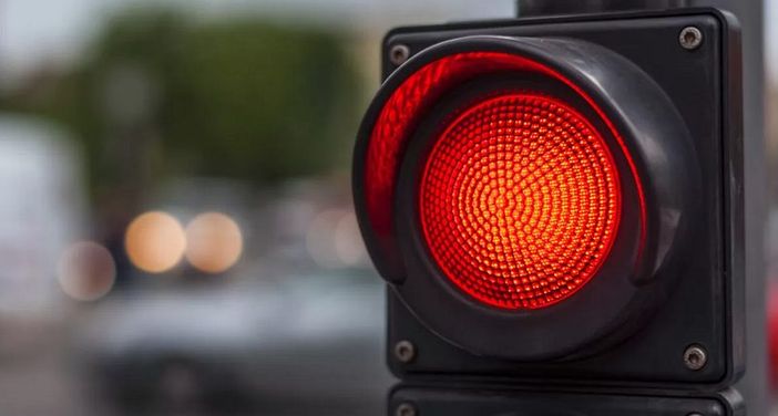 Nuovi Vista Red, “attenzione a non superare la linea di arresto”