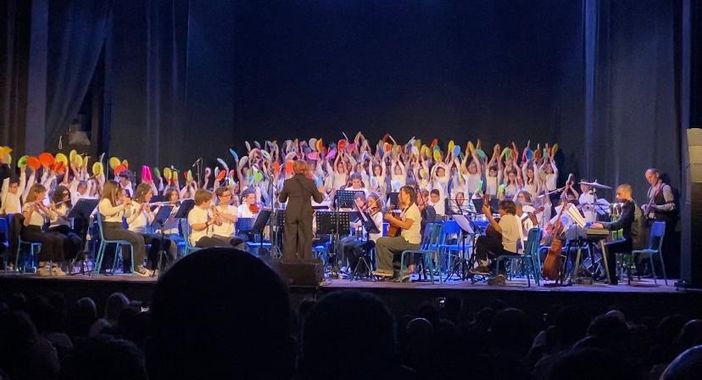 La Bossi orchestra sul palco: «L’altro volto della gioventù bustocca»