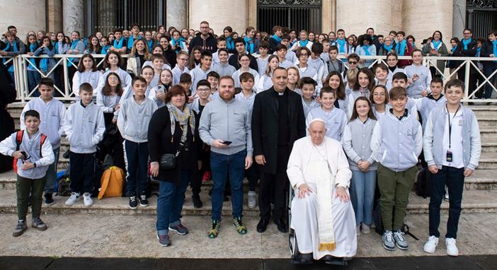 Il Collegio Rotondi festeggia i 425 anni a Roma: in 2.500 da Papa Francesco Il Collegio Rotondi festeggia i 425 anni a Roma: in 2.500 da Papa Francesco