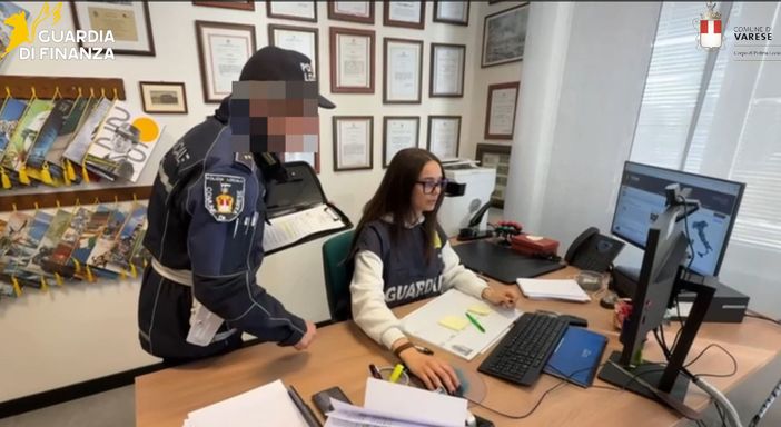 Varese, lotta al sommerso nei locali: scoperti 18 lavoratori in nero, tre sono minorenni. Sanzioni per quasi 90mila euro Varese, lotta al sommerso nei locali: scoperti 18 lavoratori in nero, tre sono minorenni. Sanzioni per quasi 90mila euro