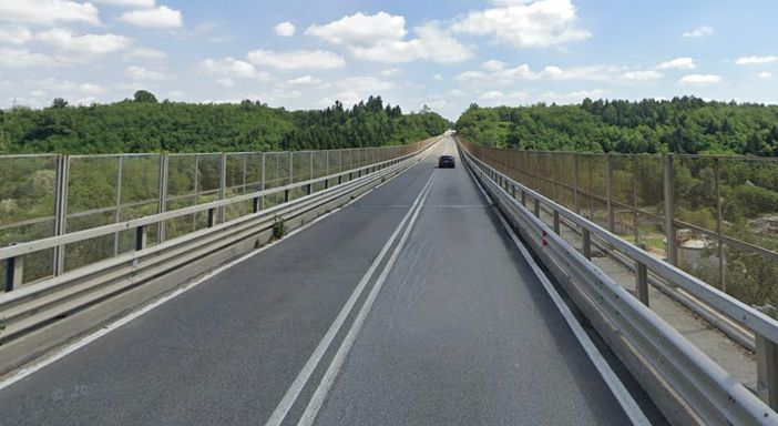 Un'immagine del ponte di Cairate tratta da Google