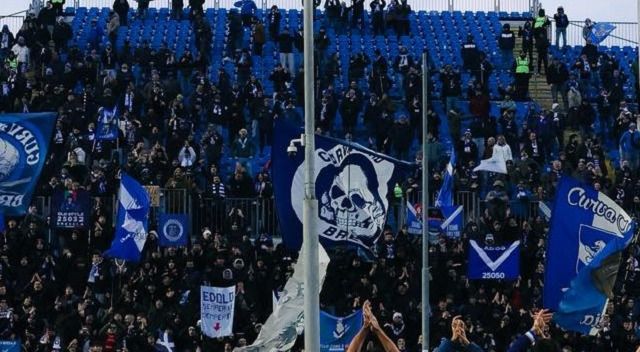 «Uh uh» dalla curva: versi della scimmia contro un giocatore della Pro Patria, multa al Brescia