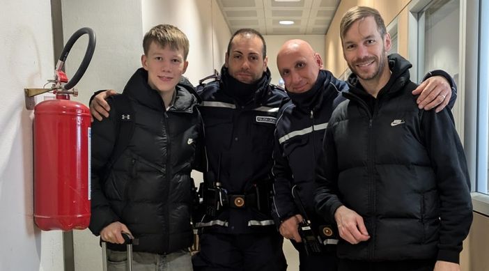 Famiglia islandese perde una valigia, la Polizia Locale di Gallarate la trova e la restituisce Famiglia islandese perde una valigia, la Polizia Locale di Gallarate la trova e la restituisce