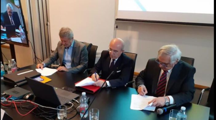 Firmato il protocollo operativo per la gestione dei casi di violenza di genere nelle scuole Firmato il protocollo operativo per la gestione dei casi di violenza di genere nelle scuole