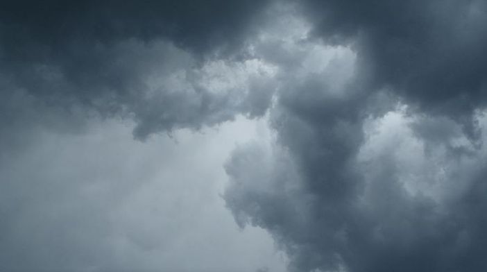 Serata a rischio meteo, domani torna il vento. Doppia allerta arancione per il sud della provincia