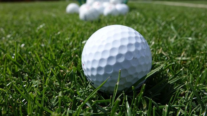 Tee Up To Win, una gara di golf benefica per le donne vittime di violenza