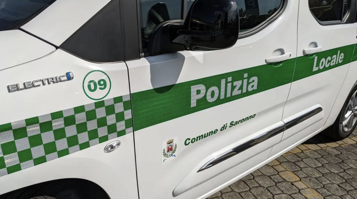 Saronno, bimba di due anni investita da un'auto mentre cammina con la mamma in dolce attesa