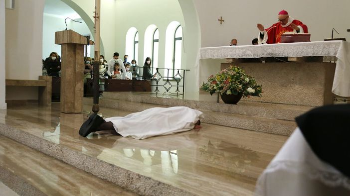 Maria Chiara sceglie la clausura a 33 anni: «La vocazione ti capita, non lo decidi tu»